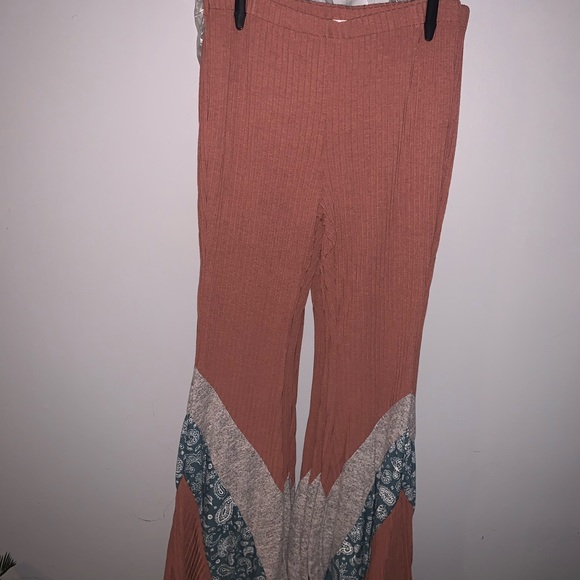 BOHO paisley flared knit pants! ππ₯° - Picture 3 of 4